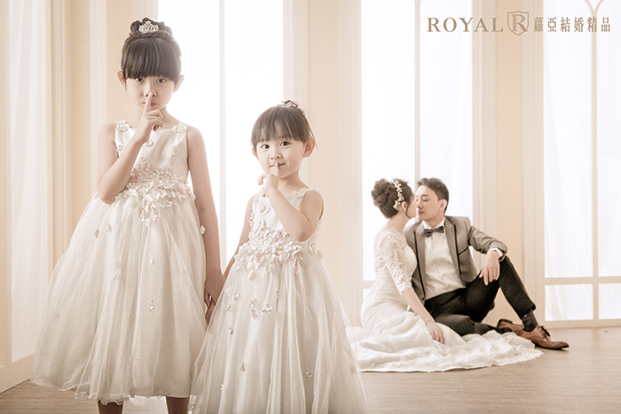 萝亚结婚精品在照片集锦中,除了主题作品,新人作品,婚礼现场作品之外